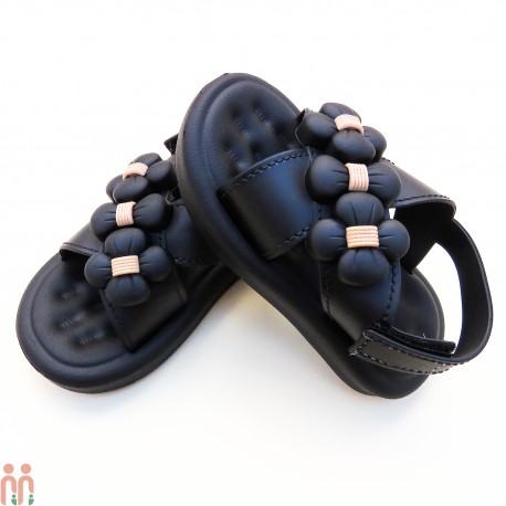 صندل دخترانه اسپرت مشکی طرح شکوفه kids sandals