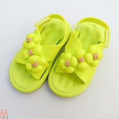 صندل دخترانه اسپرت سبز روشن طرح شکوفه kids sandals