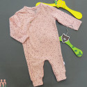 سرهمی نوزادی دخترانه وارداتی نخی مارک نوپیز رنگ صورتی کالباسی Noppies baby junpsuits