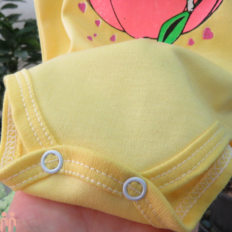 لباس رکابی زیردکمه دار نوزاد و بچه گانه نخی زرد گربه ها mynini baby bodysuit